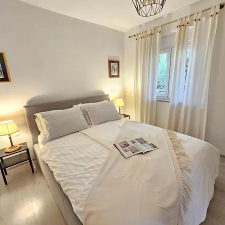 Kalu Appartamento Mali Lošinj